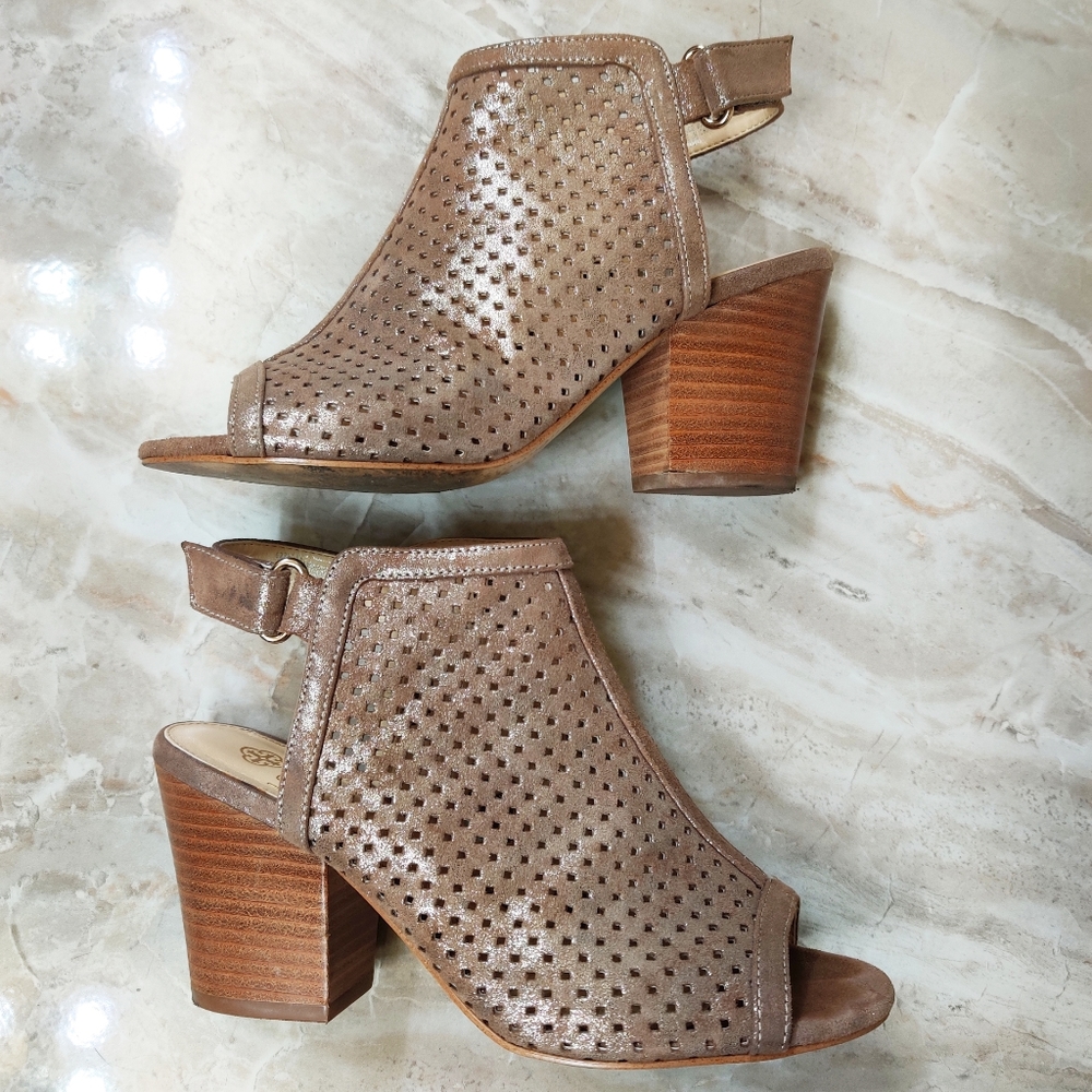 Isola Metallic Nude Lora Booties Open Toe 7.5